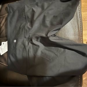 Black Lululemon Wonder Unders